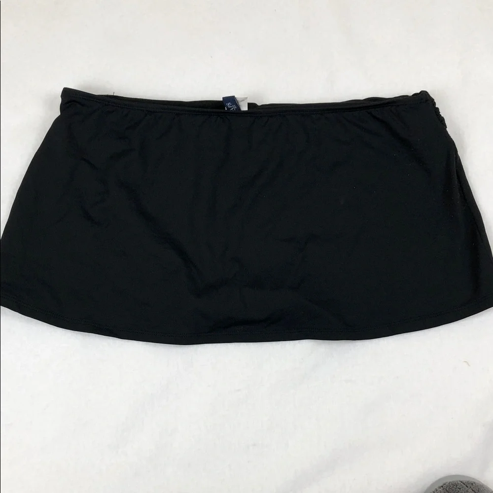Chaps Black Swim Skirt Sz 10 (S2)